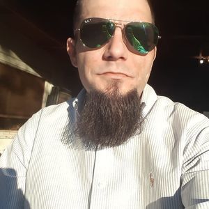 Meet your Posher, Jason